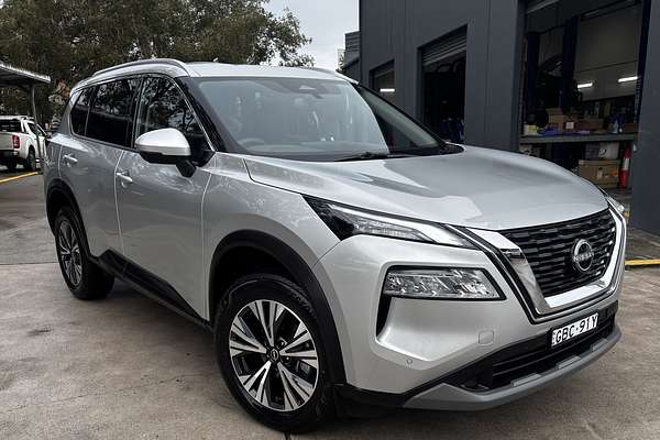 2025 Nissan X-TRAIL ST-L T33