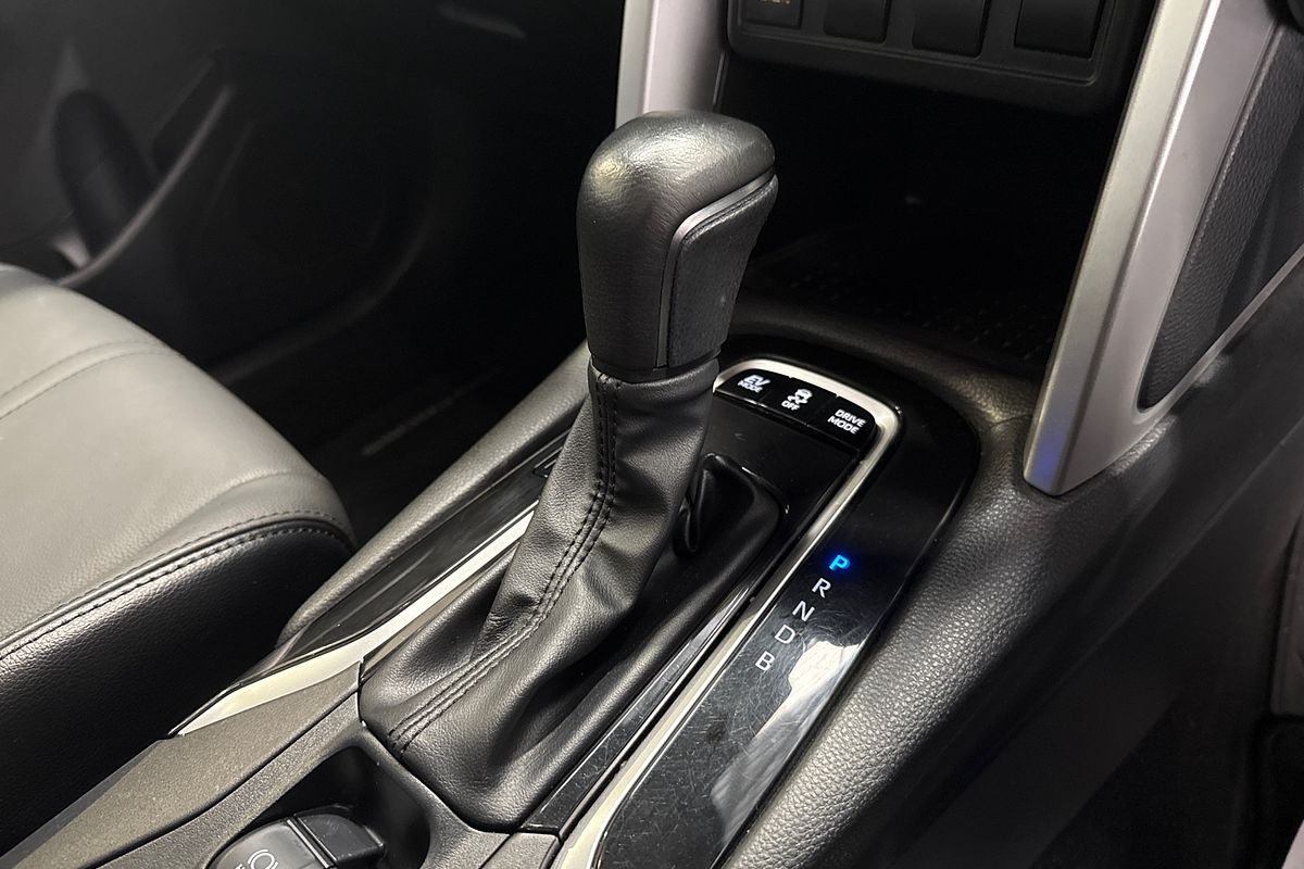2022 Toyota COROLLA CROSS GXL AWD HYBRID MXGH15R