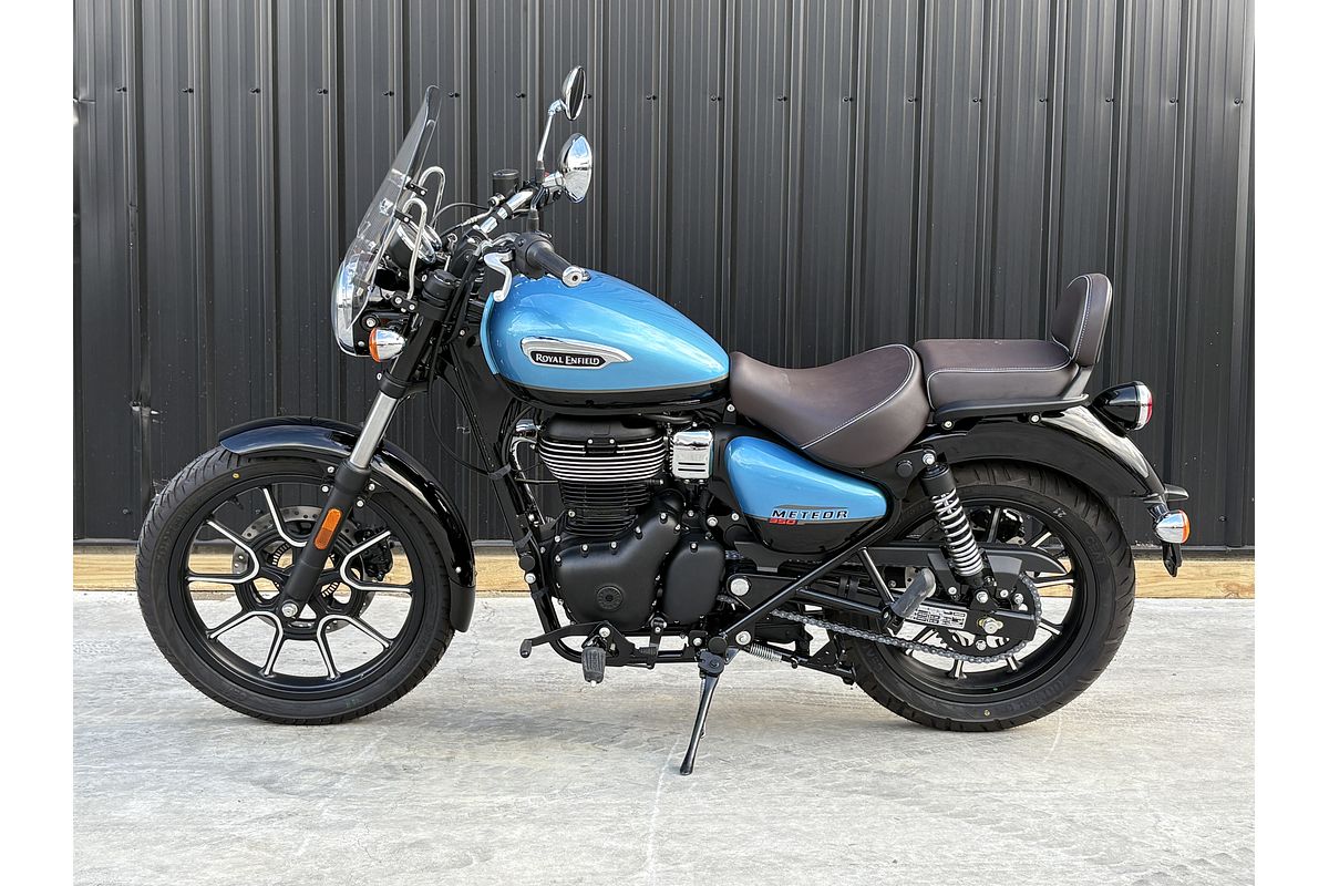 2026 Royal Enfield METEOR 350 - SUPERNOVA BLUE