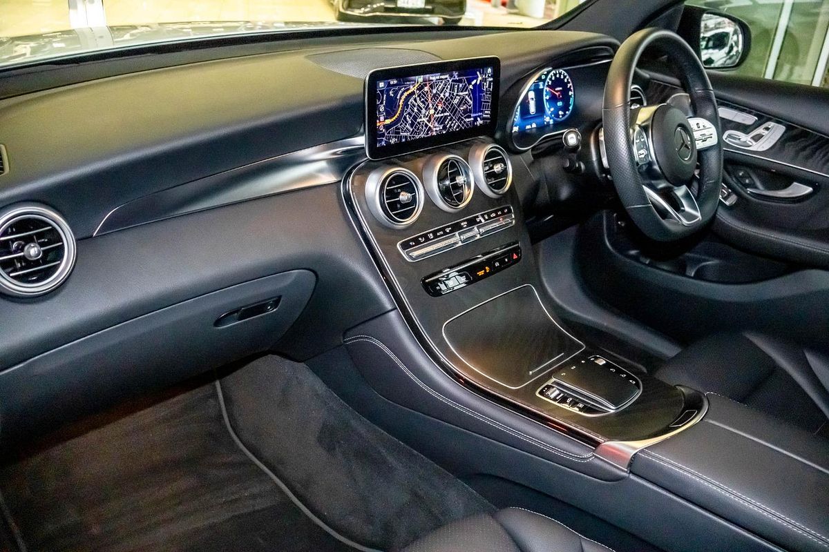 X253 801MY GLC300 e WAG 9G 9sp 2.0T/90kW Hybr
