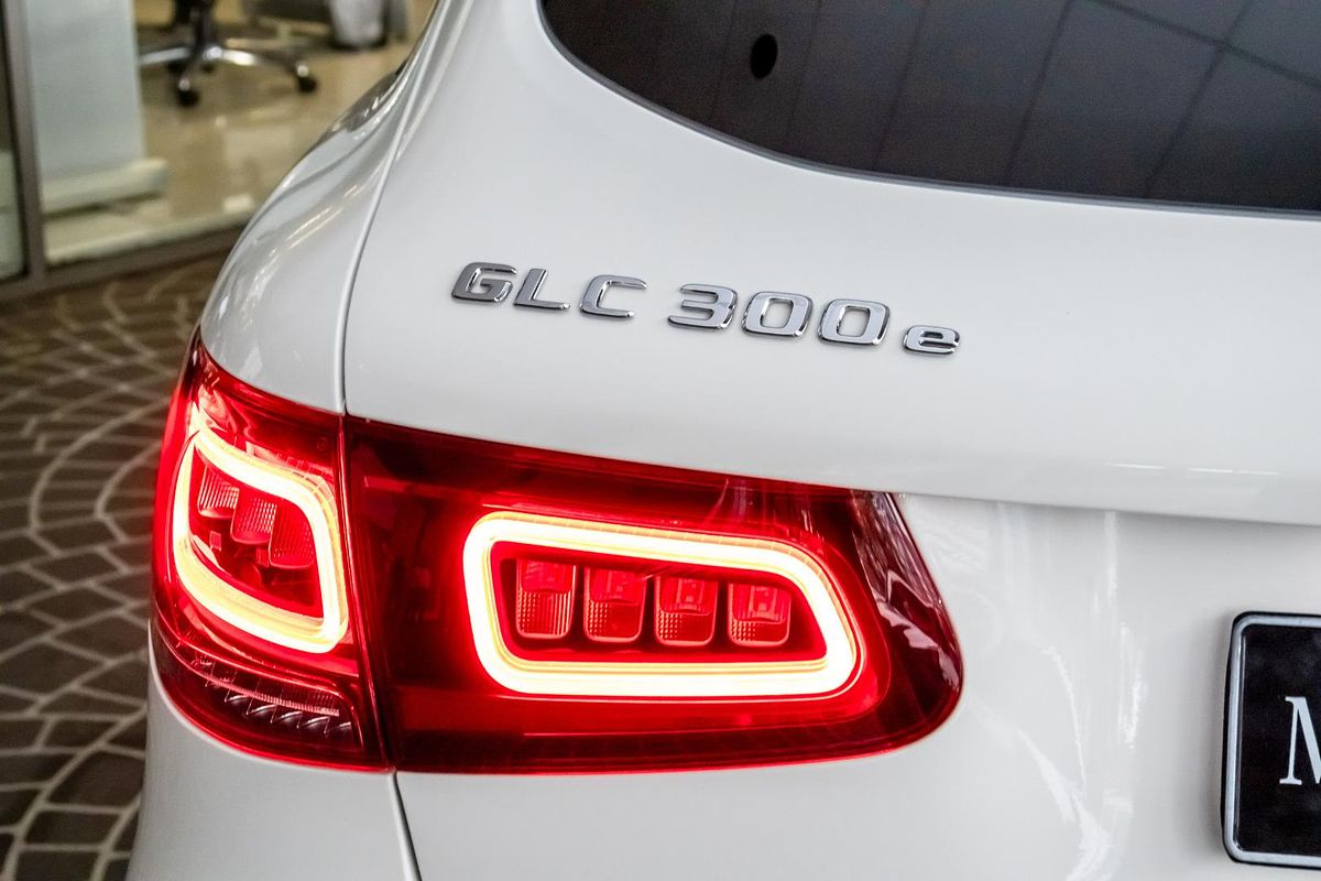 X253 801MY GLC300 e WAG 9G 9sp 2.0T/90kW Hybr