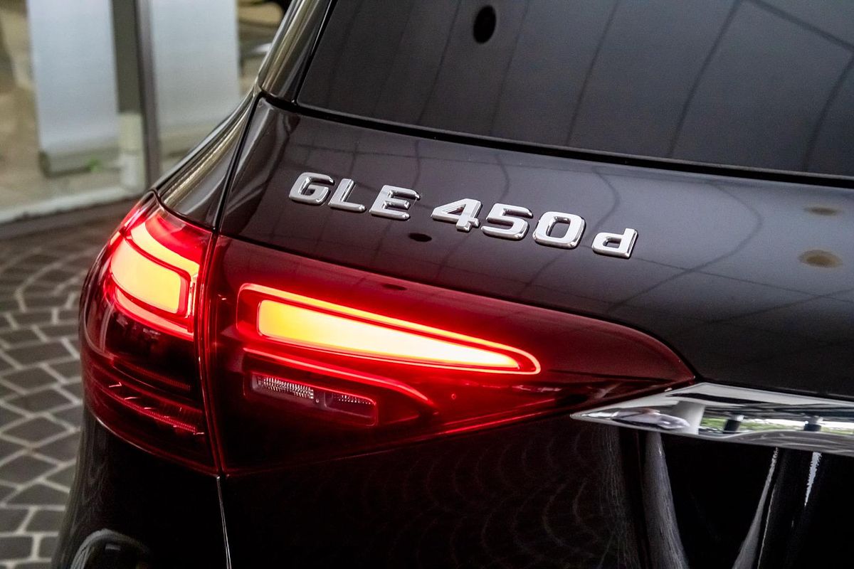 V167 806MY GLE450 d WAG 5dr 9G 9sp 3.0DT/17kW