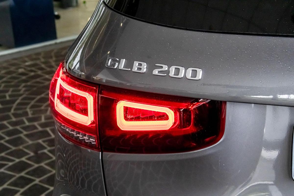 X247 803+053MY GLB200 WAG DUAL 7sp 1.3T