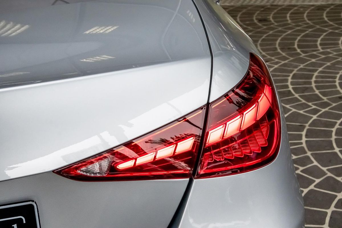 W206 802MY C200 SED 4dr 9G 9sp 1.5T/15kW