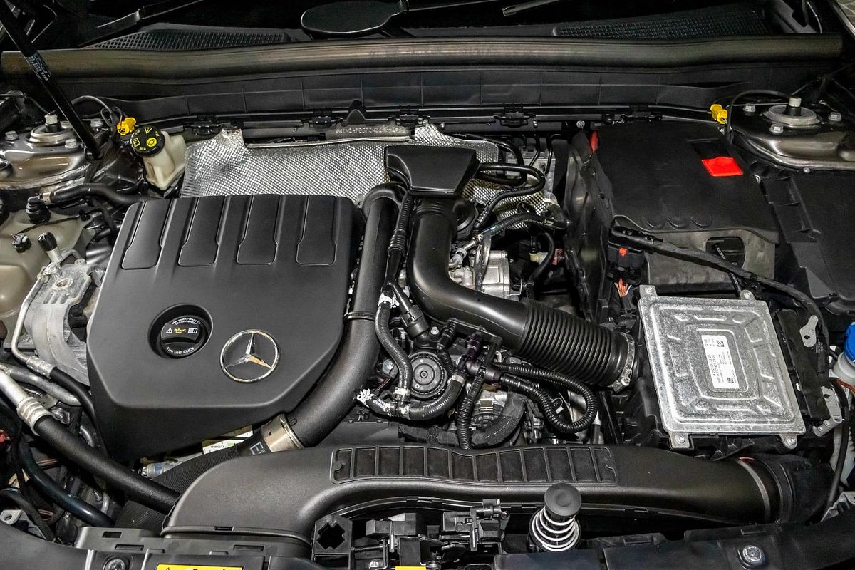 X247 803+053MY GLB200 WAG DUAL 7sp 1.3T