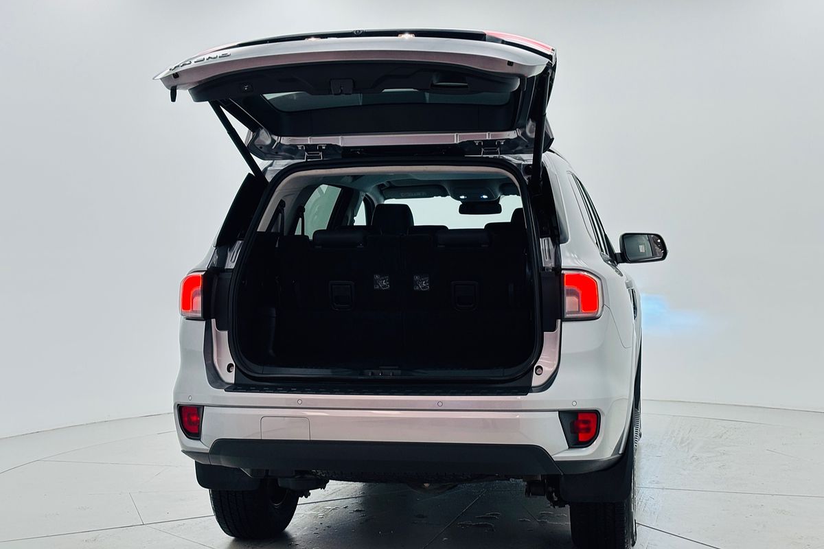 Ford Everest 2024.50 SUV TREND . 2.0L BiT DSL 10 SPD AUTO 4X4 .