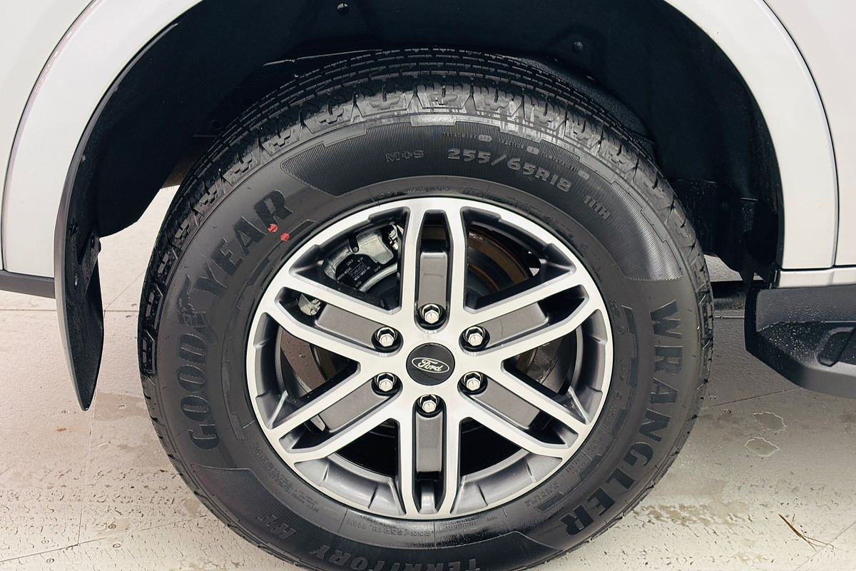 Ford Everest 2024.50 SUV TREND . 2.0L BiT DSL 10 SPD AUTO 4X4 .