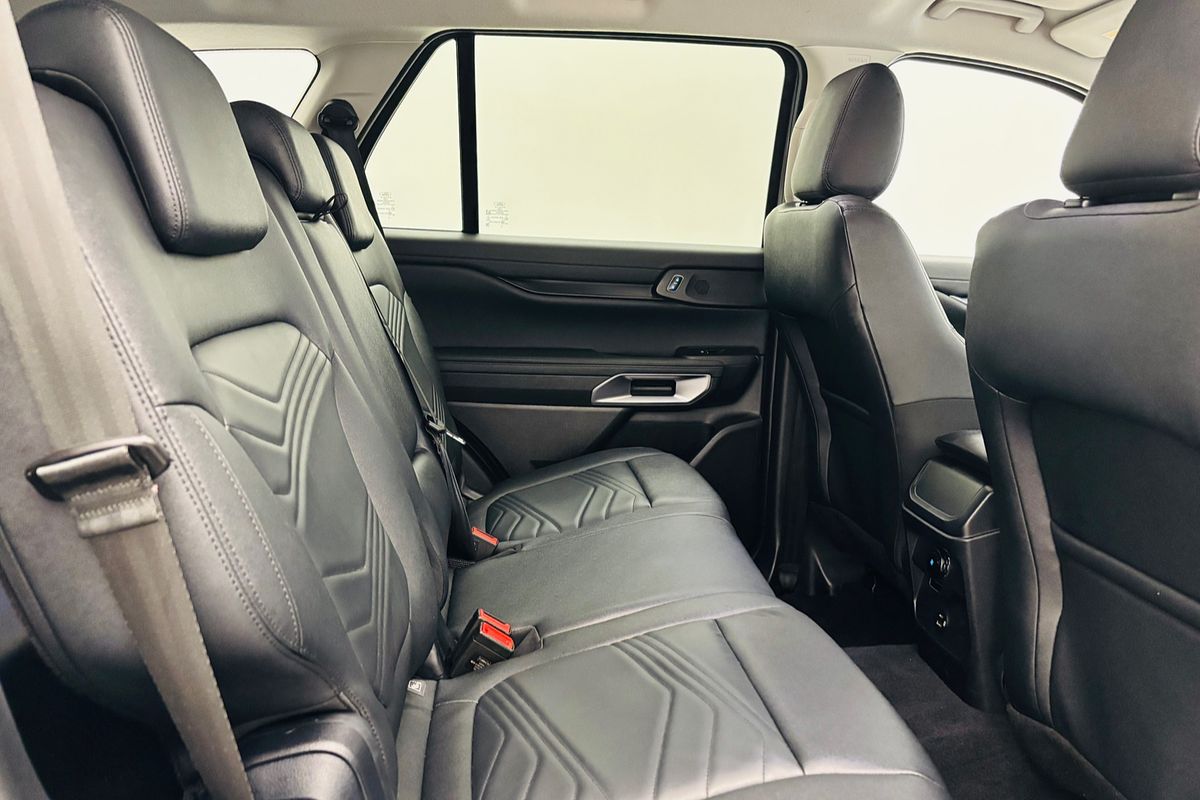 Ford Everest 2024.50 SUV TREND . 2.0L BiT DSL 10 SPD AUTO 4X4 .