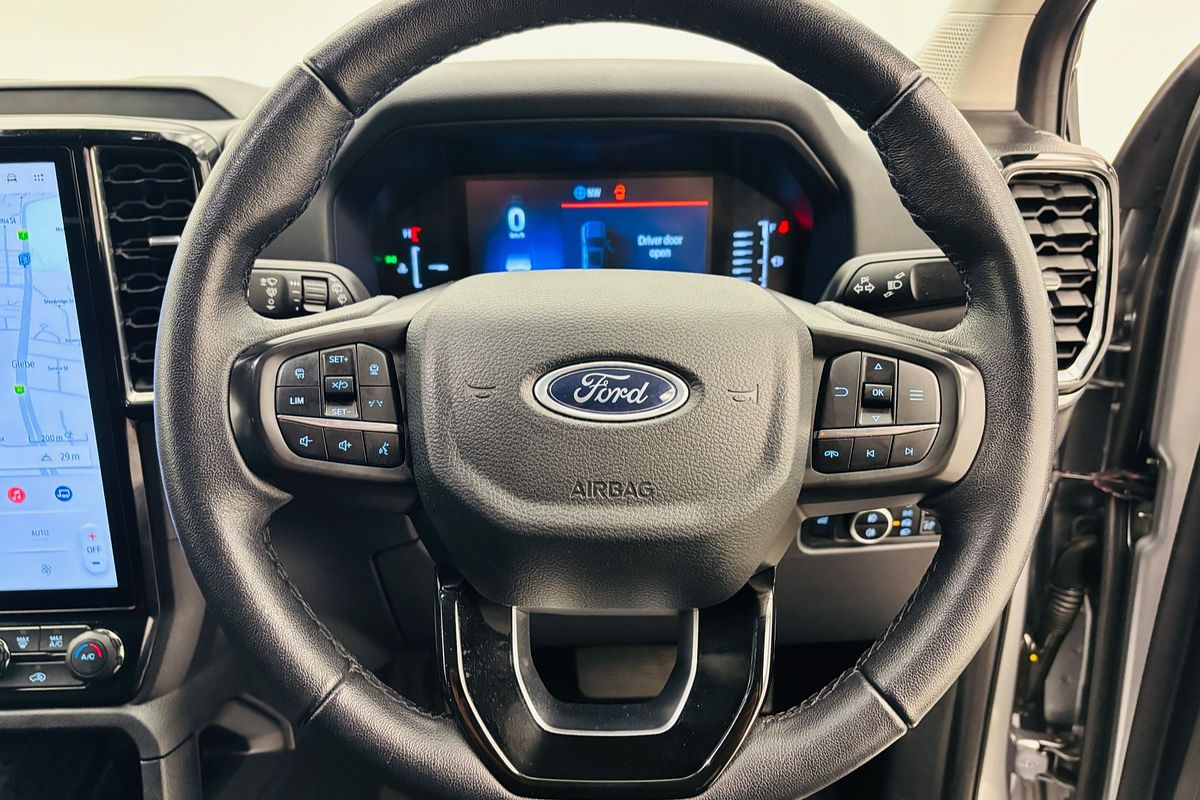Ford Everest 2024.50 SUV TREND . 2.0L BiT DSL 10 SPD AUTO 4X4 .