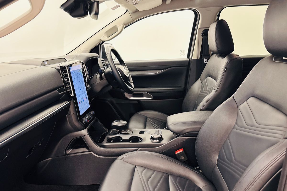 Ford Everest 2024.50 SUV TREND . 2.0L BiT DSL 10 SPD AUTO 4X4 .