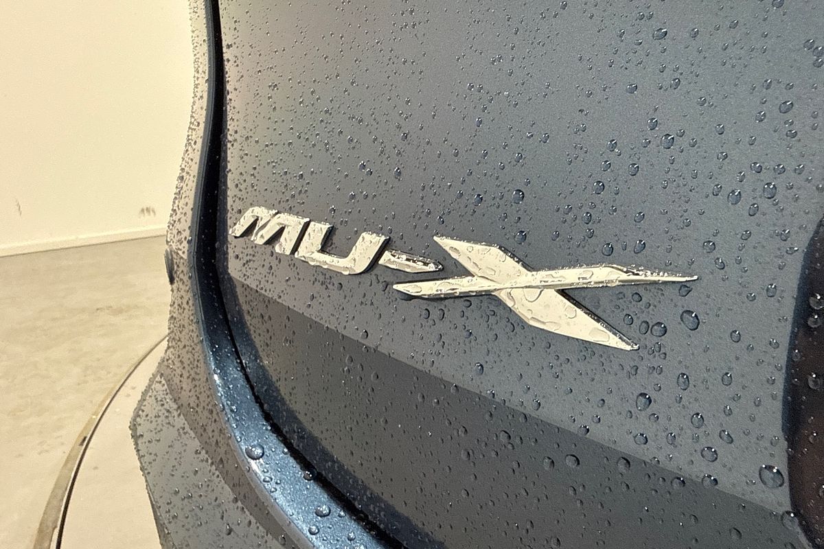 2023 Isuzu MU-X LS-U
