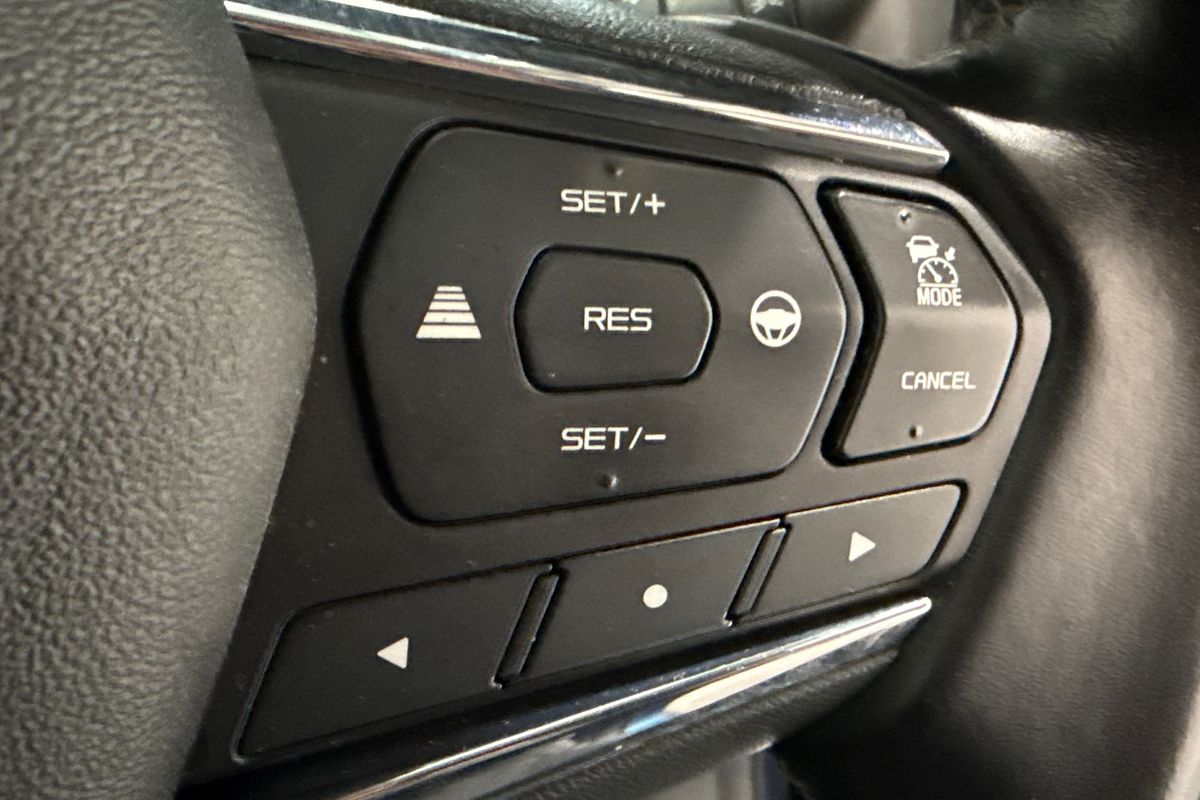 2023 Isuzu MU-X LS-U