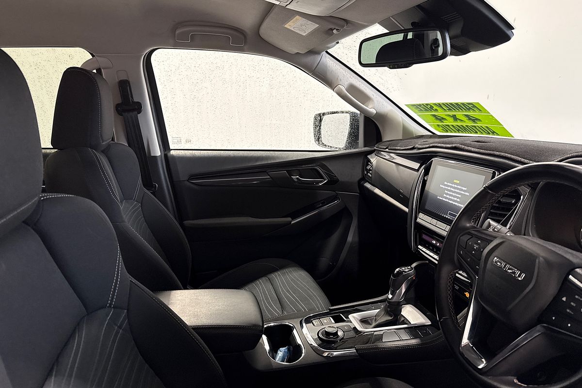 2023 Isuzu MU-X LS-U