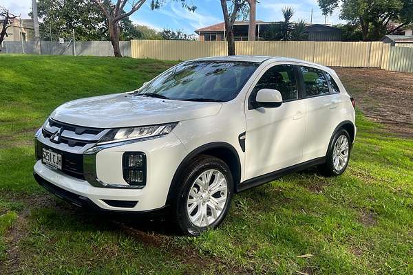 2020 Mitsubishi ASX ES XD thumb-2