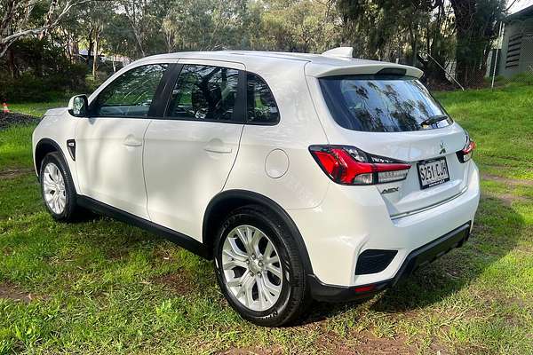 2020 Mitsubishi ASX ES XD thumb-4