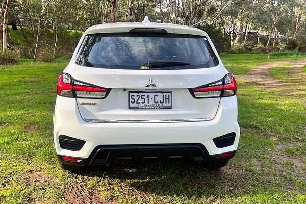 2020 Mitsubishi ASX ES XD thumb-5