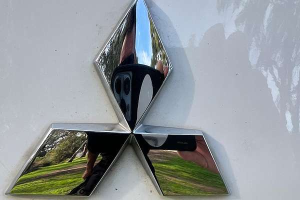 2020 Mitsubishi ASX ES XD thumb-15