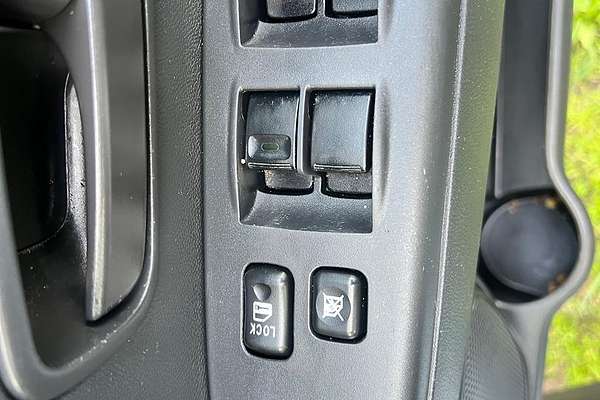 2020 Mitsubishi ASX ES XD thumb-18