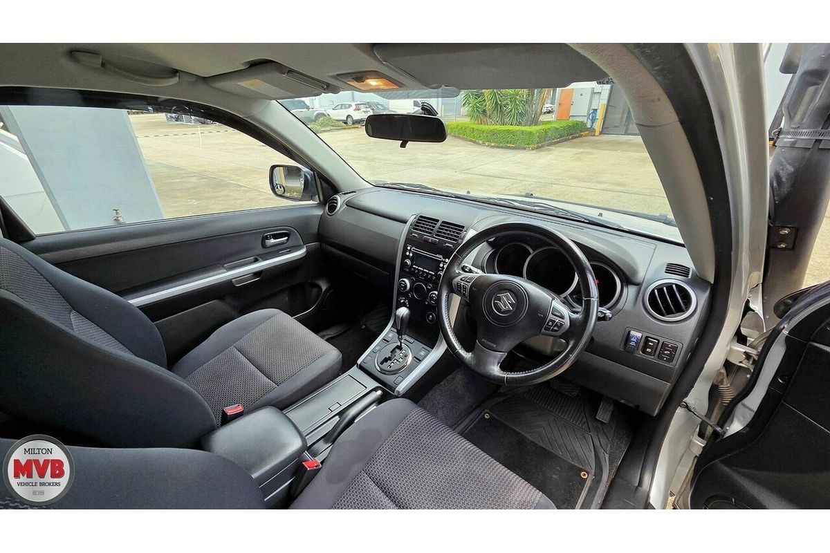 2013 Suzuki Grand Vitara JB