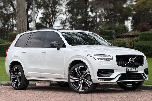 2020 Volvo XC90 T6 R-Design