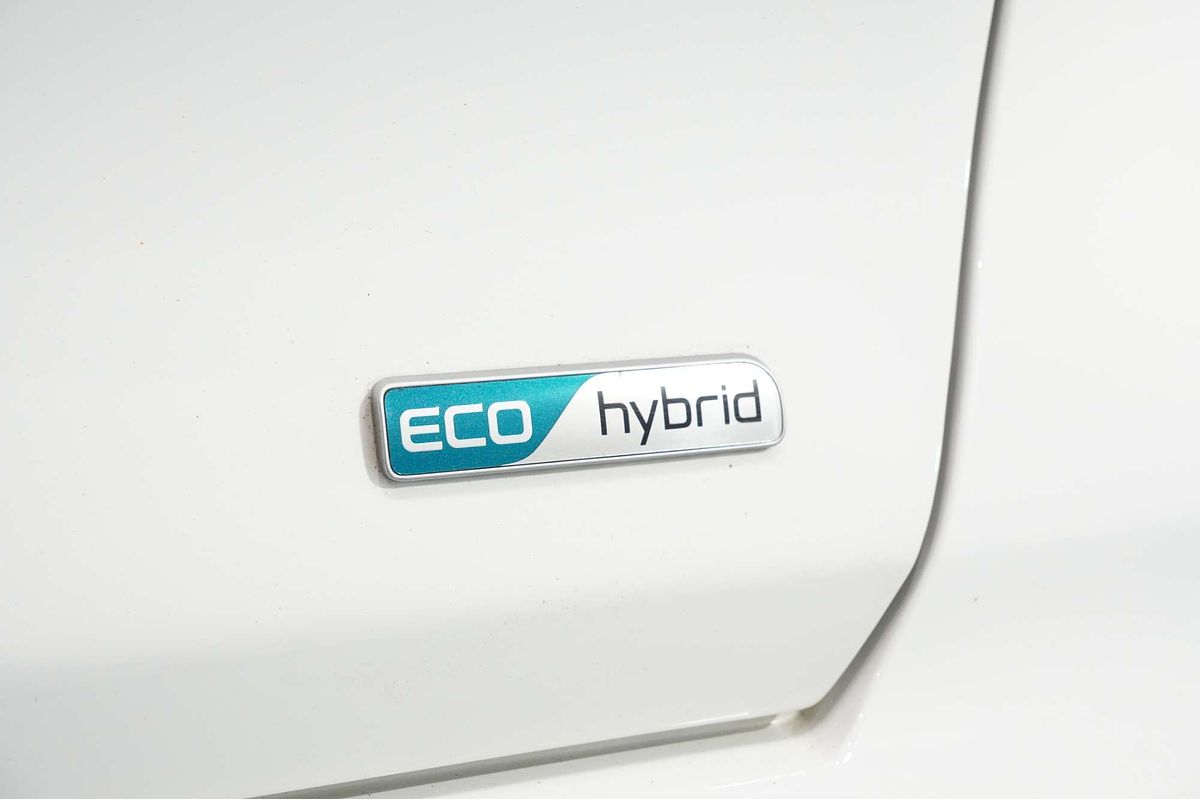 2021 Kia Niro Hybrid Sport DE