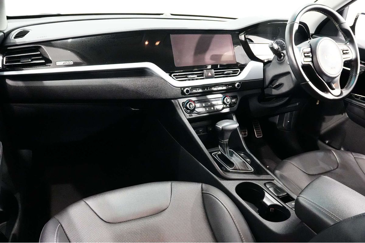 2021 Kia Niro Hybrid Sport DE