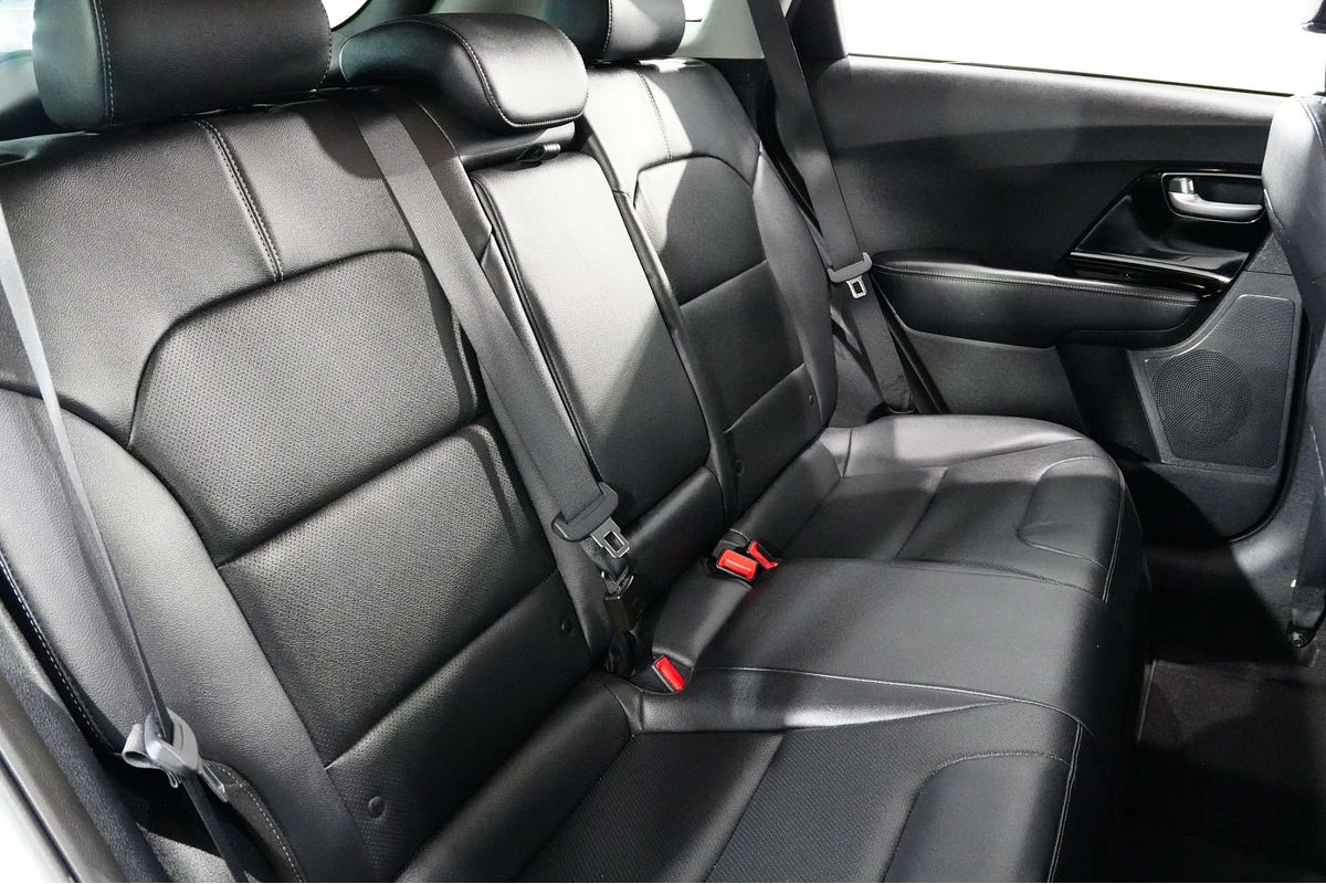 2021 Kia Niro Hybrid Sport DE
