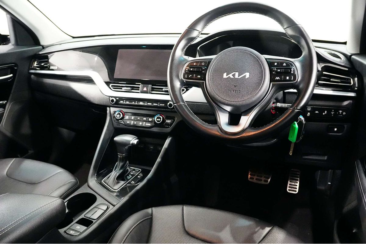 2021 Kia Niro Hybrid Sport DE