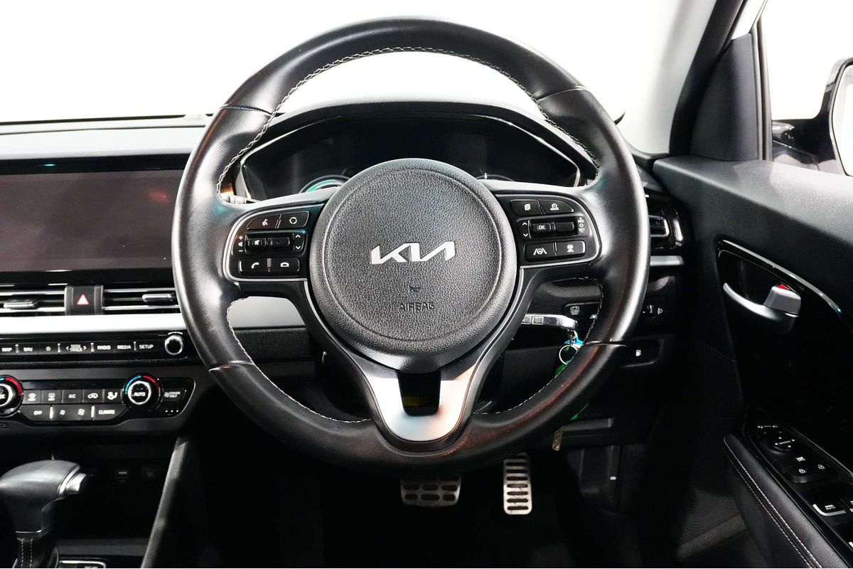 2021 Kia Niro Hybrid Sport DE