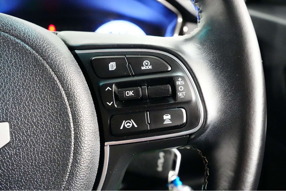 2021 Kia Niro Hybrid Sport DE