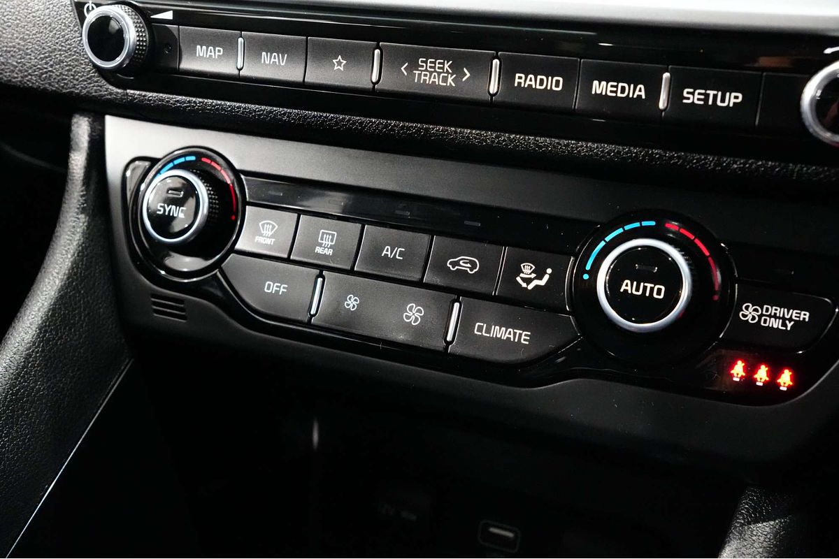 2021 Kia Niro Hybrid Sport DE