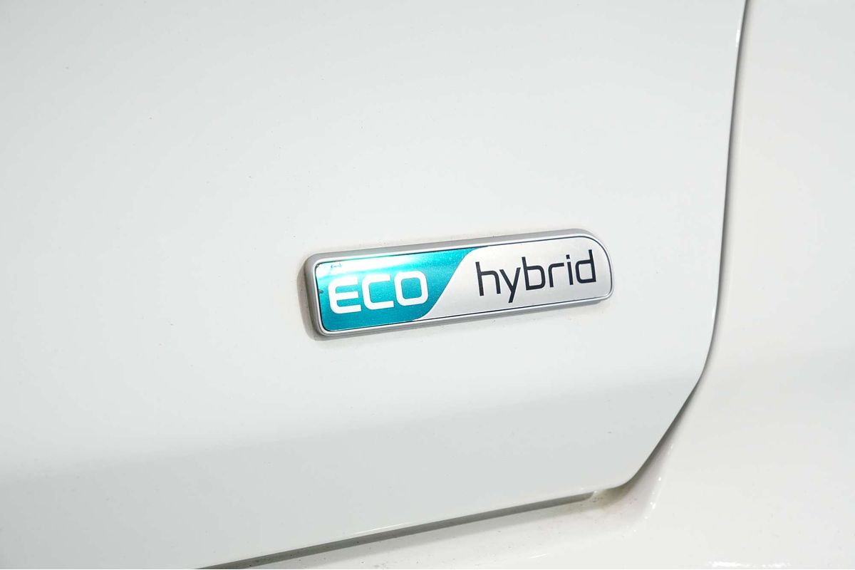 2022 Kia Niro Hybrid Sport DE