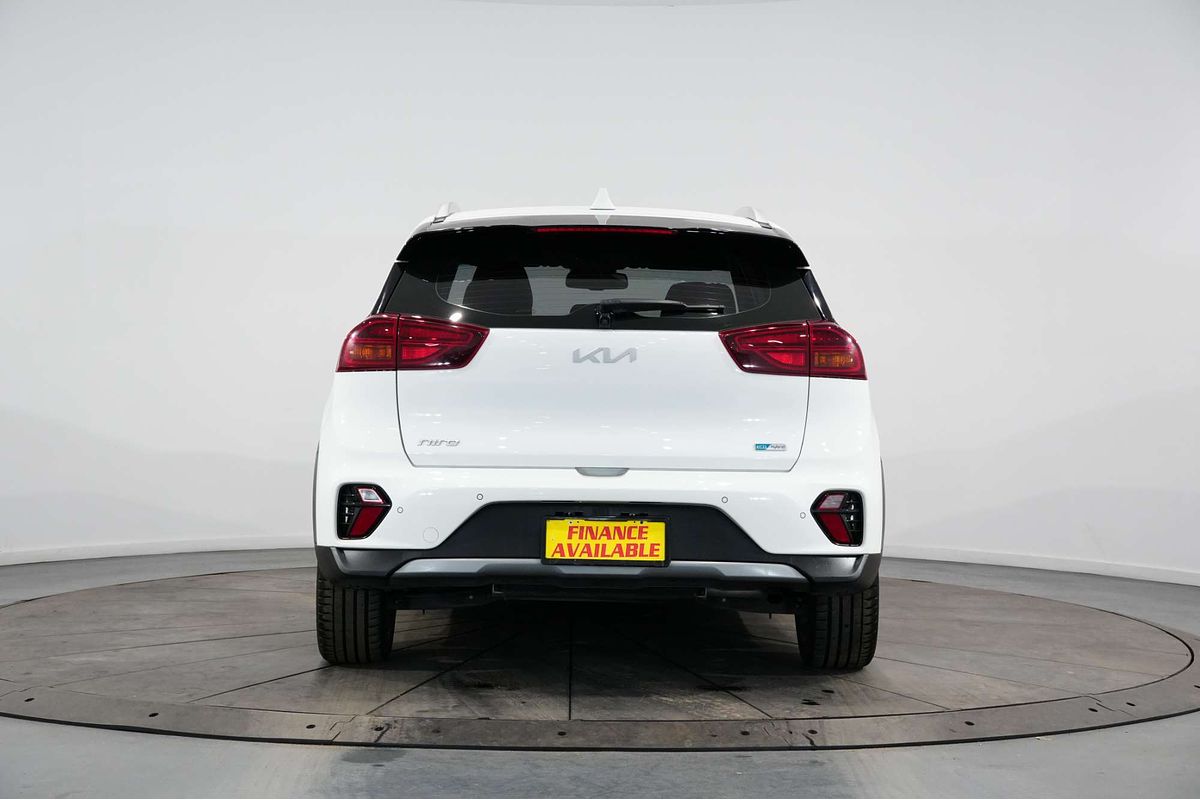 2022 Kia Niro Hybrid Sport DE