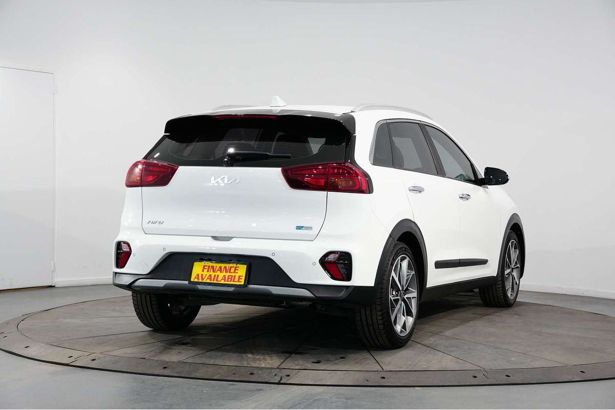 2022 Kia Niro Hybrid Sport DE