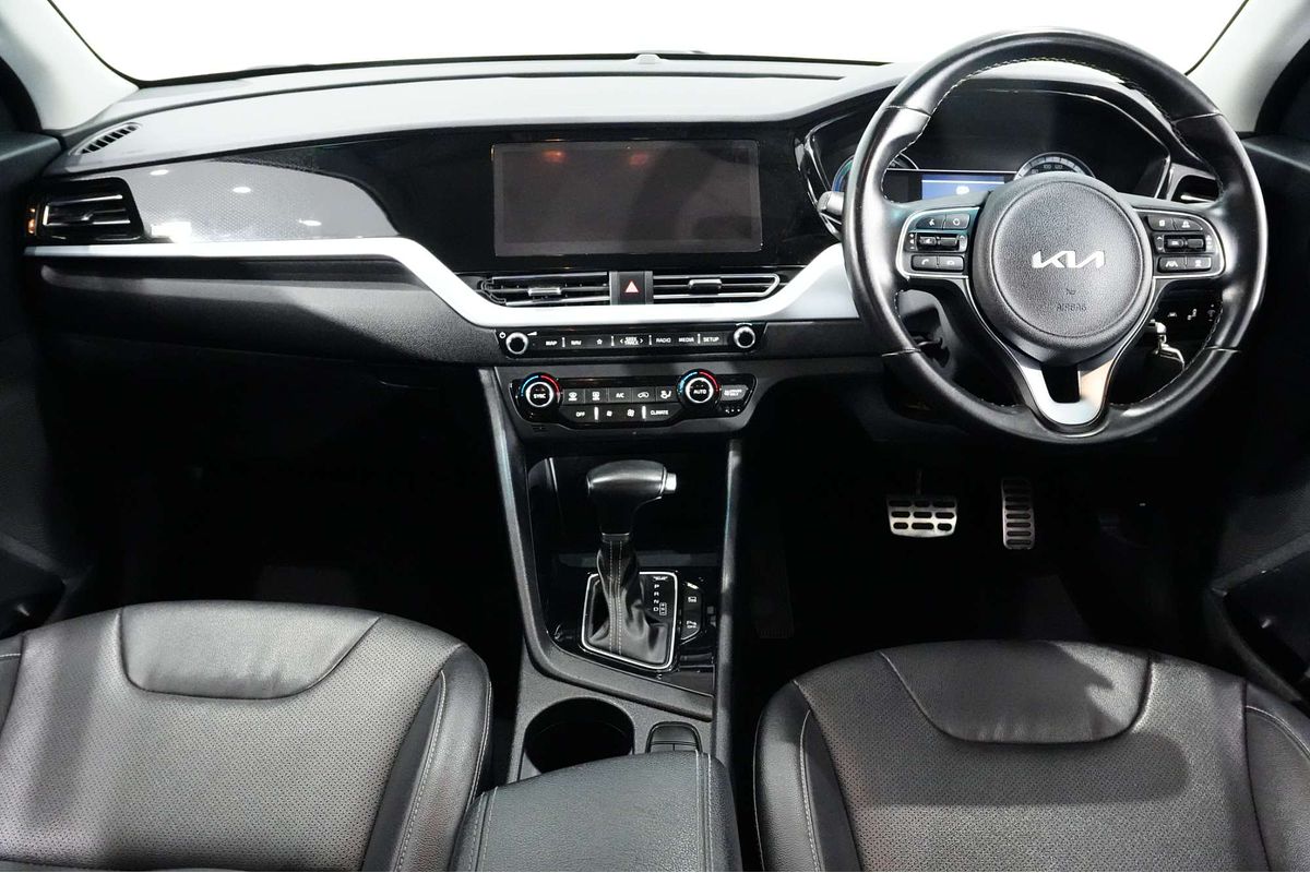 2022 Kia Niro Hybrid Sport DE