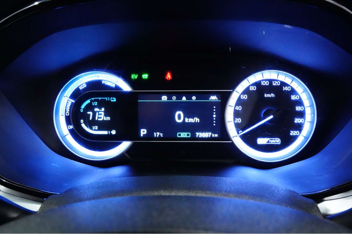 2022 Kia Niro Hybrid Sport DE