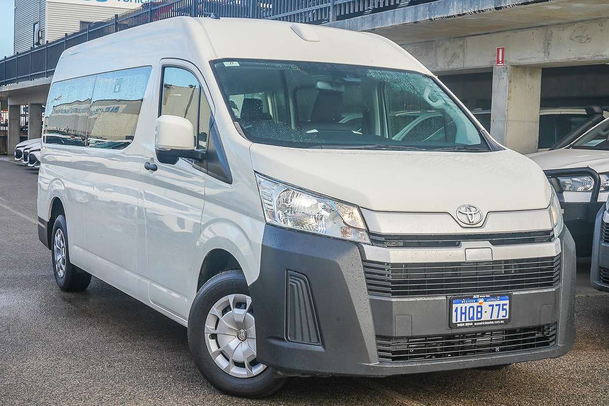 2022 Toyota Hiace Commuter GDH322R ELWB High Roof