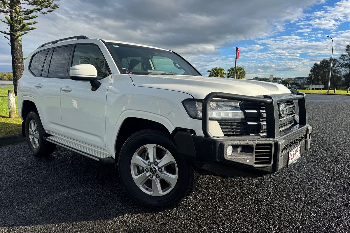 2023 Toyota Landcruiser GXL FJA300R