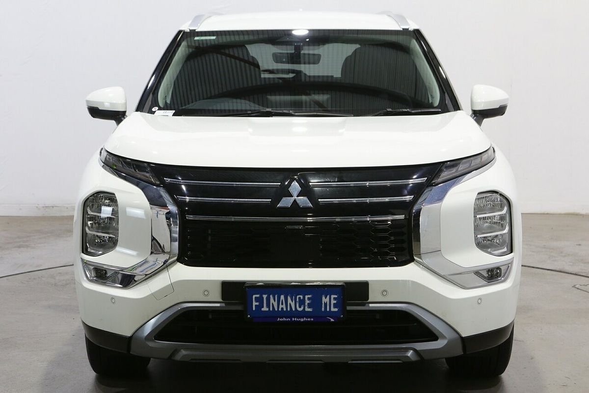 2025 Mitsubishi Outlander LS ZM
