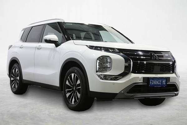 2025 Mitsubishi Outlander LS ZM
