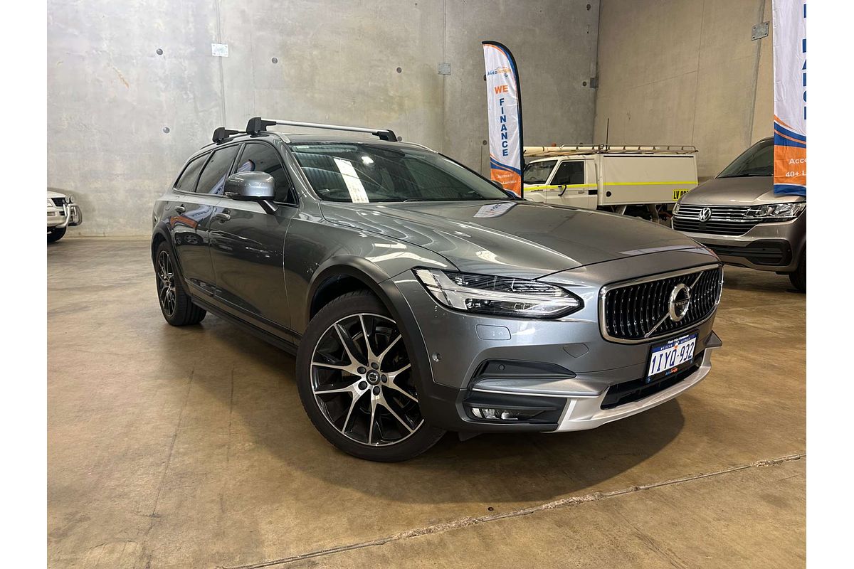 2019 Volvo V90 Cross Country D5