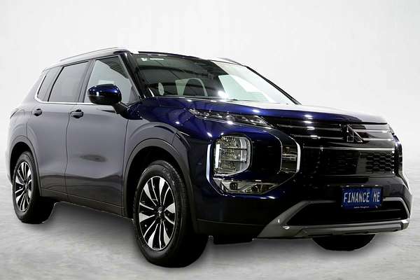 2025 Mitsubishi Outlander LS ZM