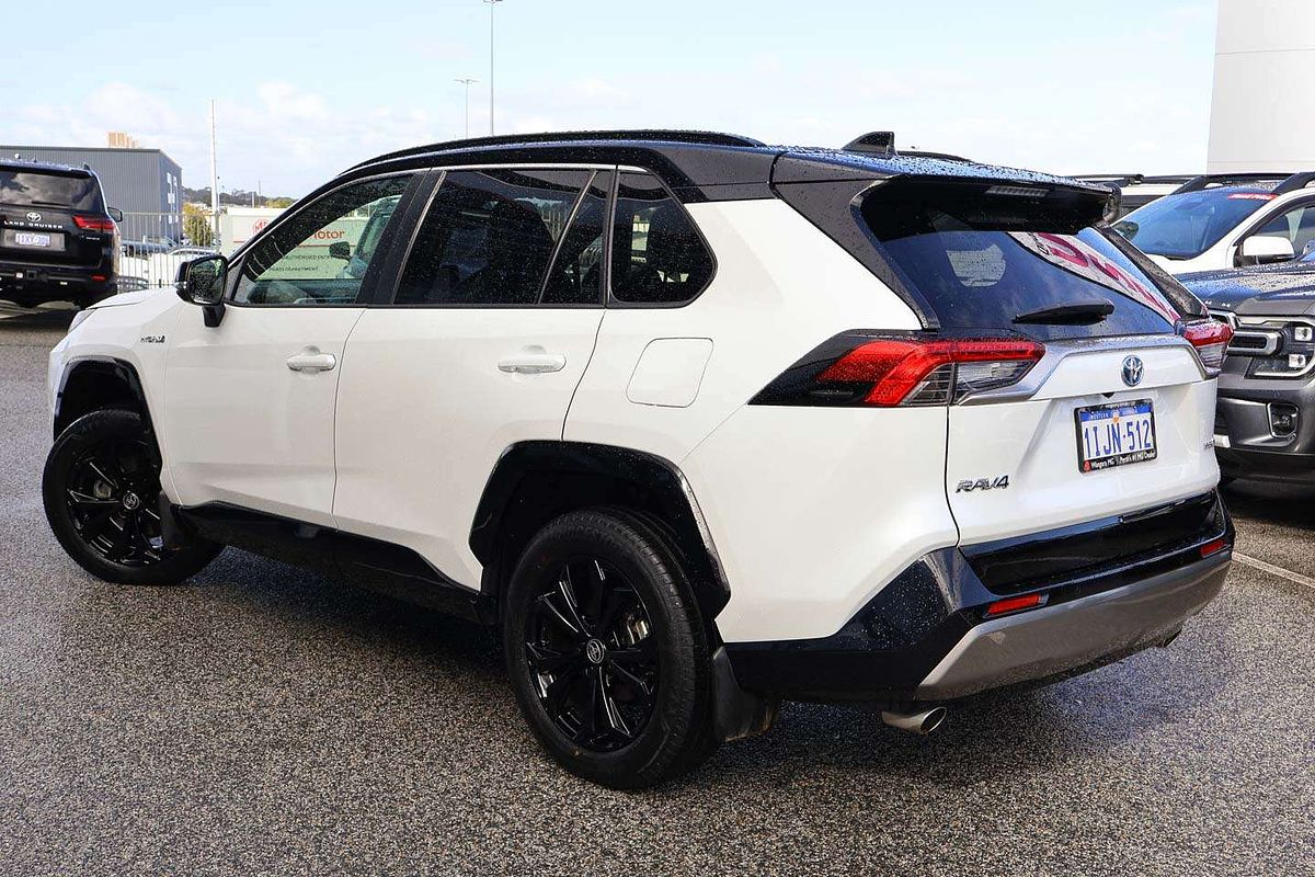 2024 Toyota RAV4 XSE AXAH52R