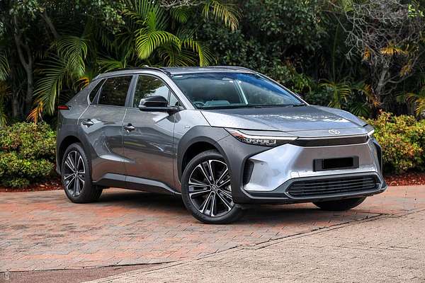 2025 Toyota bZ4X XEAM10R