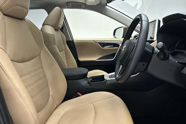 2020 Toyota RAV4 Cruiser AXAH54R thumb-12