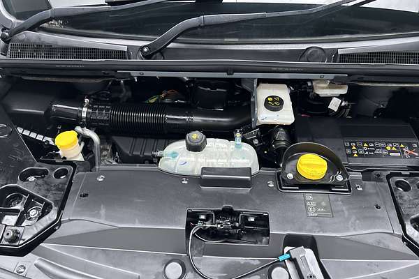 2022 Renault Trafic Pro X82 SWB Low Roof thumb-9