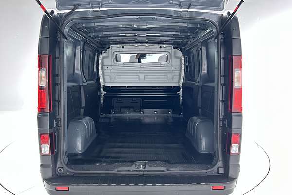 2022 Renault Trafic Pro X82 SWB Low Roof thumb-19