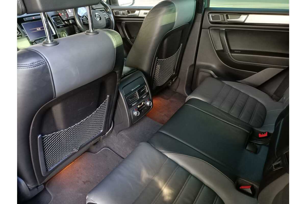 2014 Volkswagen Touareg V8 TDI R-Line 7P