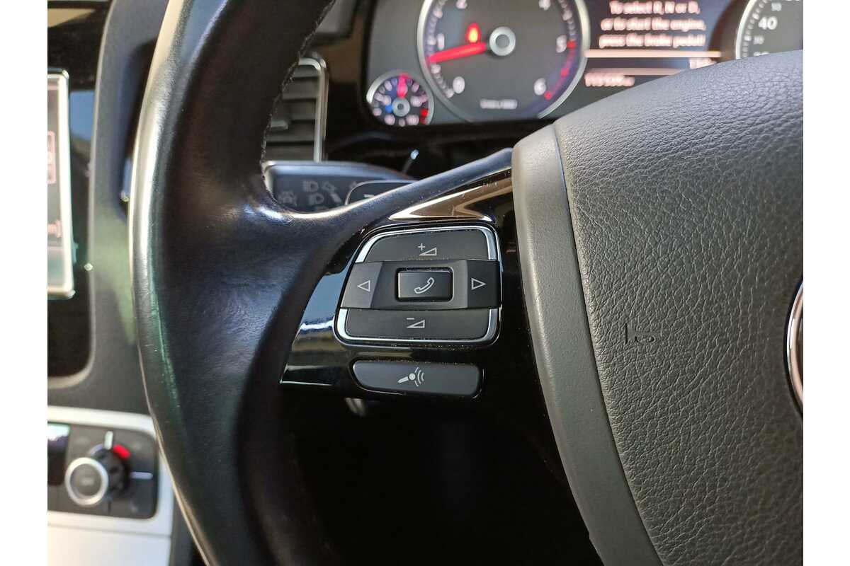 2014 Volkswagen Touareg V8 TDI R-Line 7P