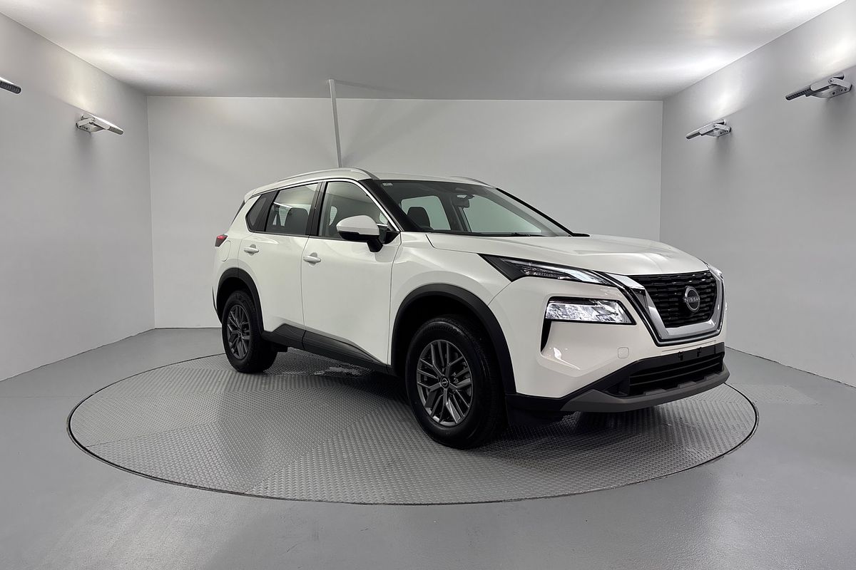 2025 Nissan X-TRAIL ST T33